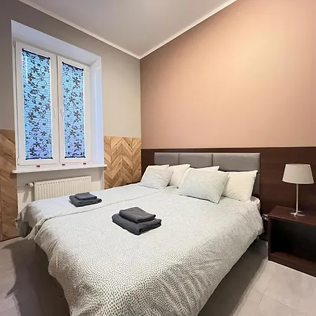 Comfy With Cinema Projector, Cracow's Heart Apartmán *