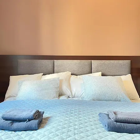 Comfy With Cinema Projector, Cracow's Heart 公寓 *