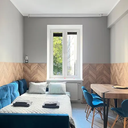 Comfy With Cinema Projector, Cracow's Heart * Kraków